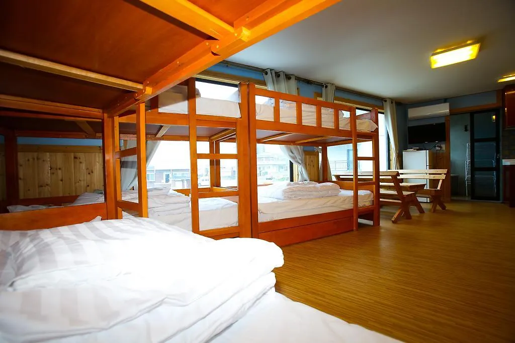 Guest house Sea And Bike Hotel Jeju