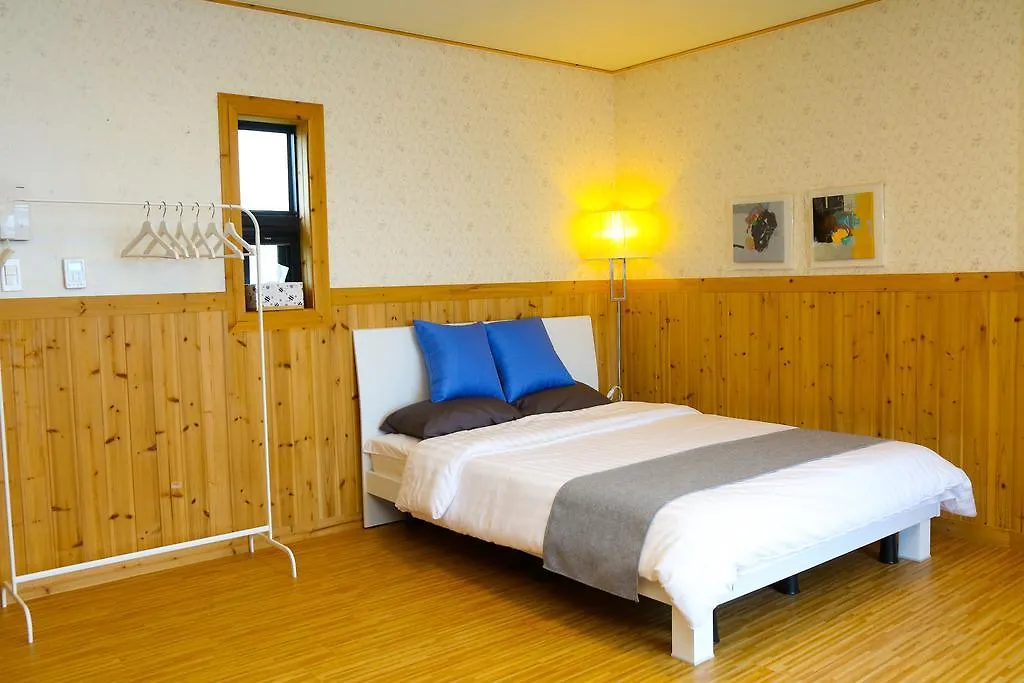 Guest house Sea And Bike Hotel Jeju