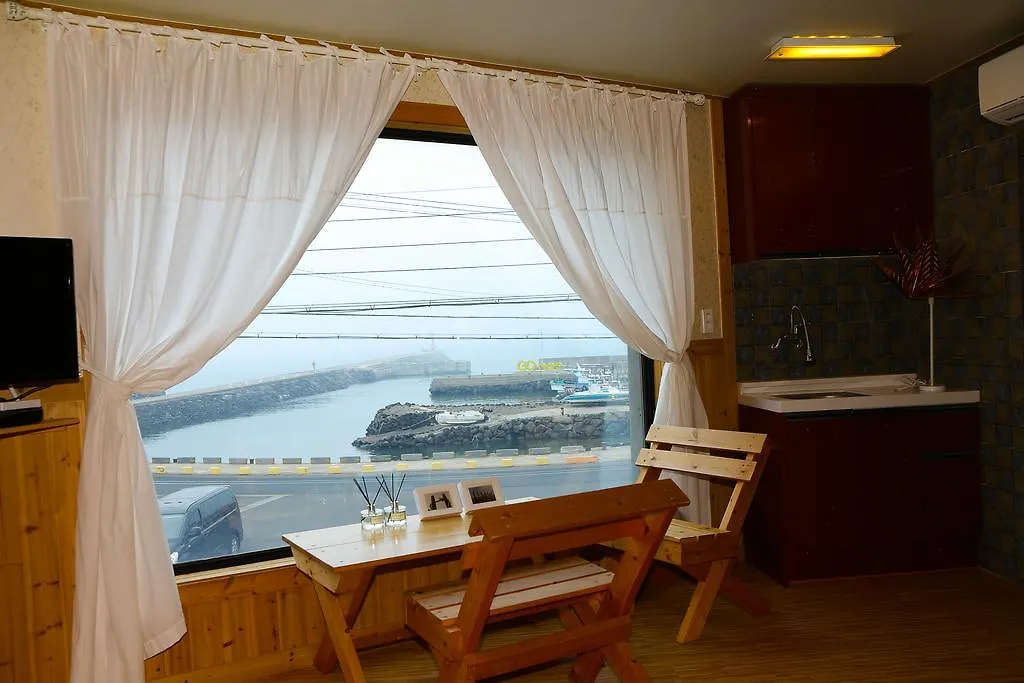 Sea And Bike Hotel Jeju