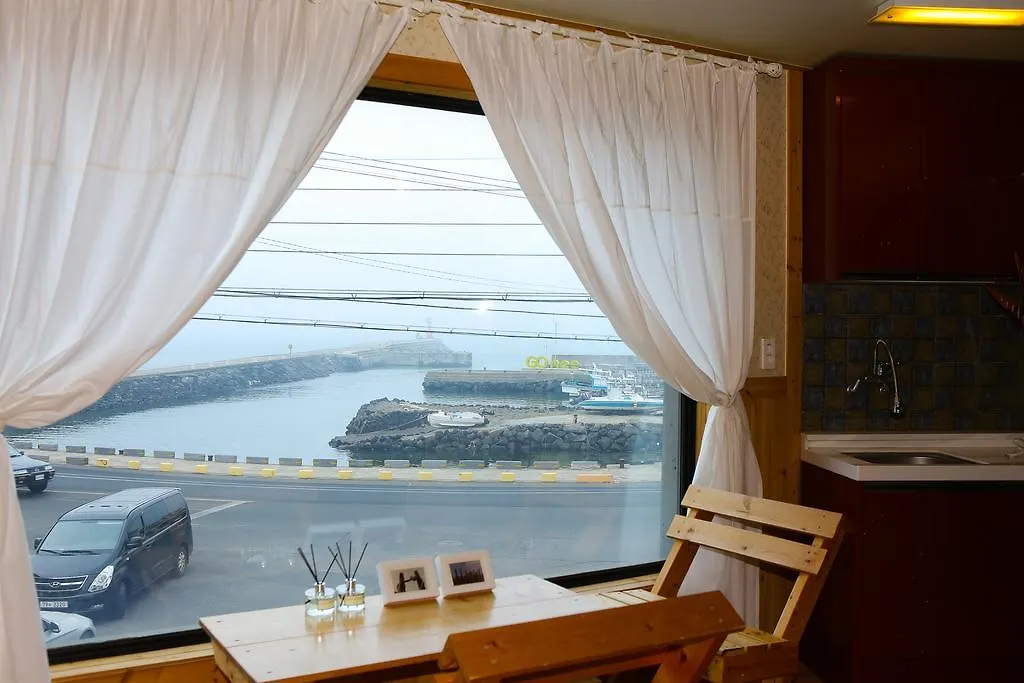 Guest house Sea And Bike Hotel Jeju