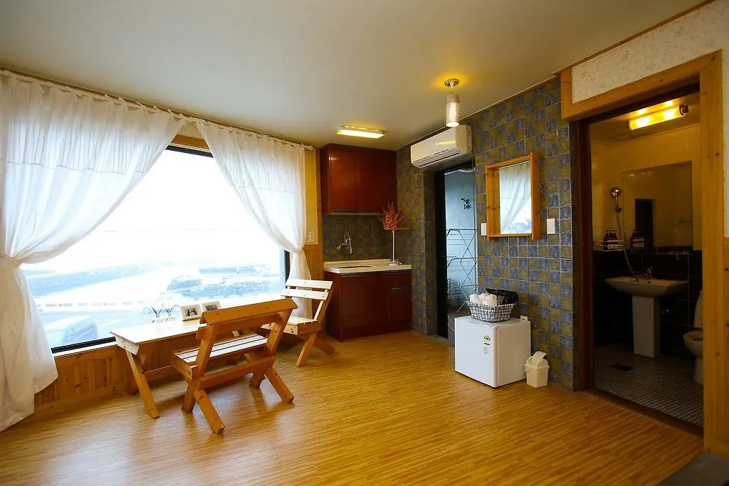Guest house Sea And Bike Hotel Jeju