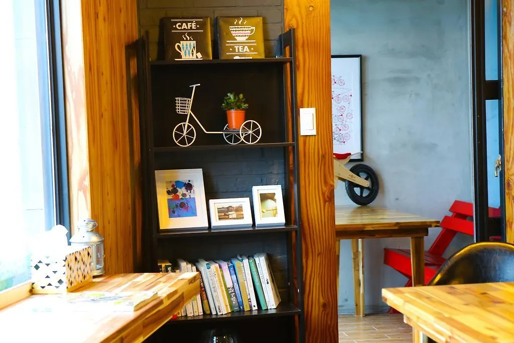 Sea And Bike Hotel Jeju 2*,