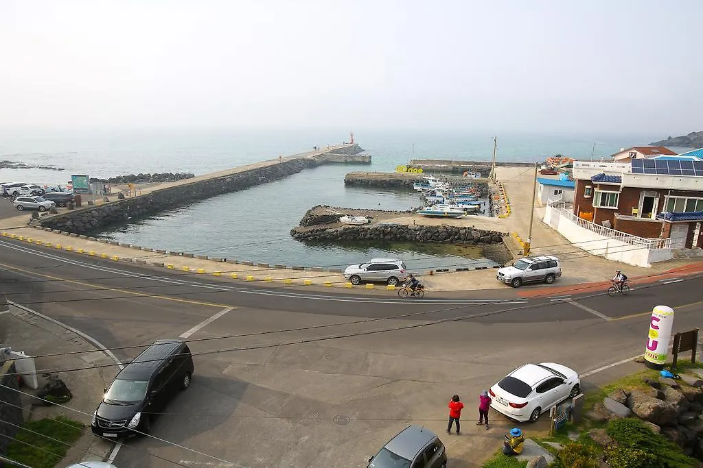 Sea And Bike Hotel Jeju Guest house